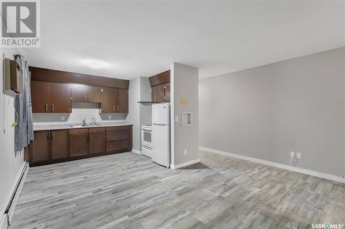 2235 8Th Avenue N, Regina, SK - Indoor Photo Showing Kitchen