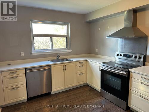 2 - 1033 Ravine Road, Oshawa (Lakeview), ON - Indoor Photo Showing Kitchen