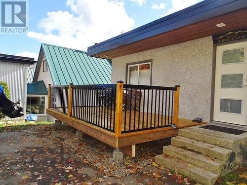 1613 Leroi Avenue, Rossland, BC - Outdoor With Exterior