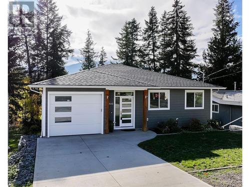 3300 16 Avenue Ne, Salmon Arm, BC - Outdoor