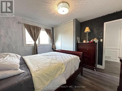 27 Pugsley Avenue, Richmond Hill, ON - Indoor Photo Showing Bedroom