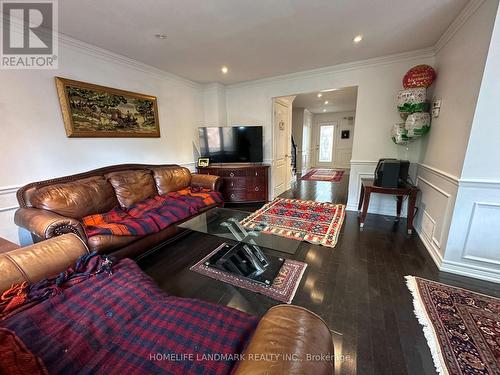 27 Pugsley Avenue, Richmond Hill, ON - Indoor Photo Showing Living Room