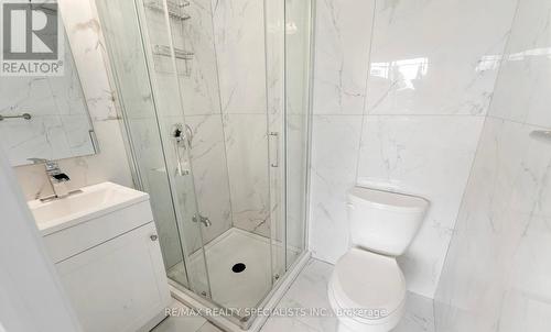 4 - 659 Roselaire Trail, Mississauga, ON - Indoor Photo Showing Bathroom