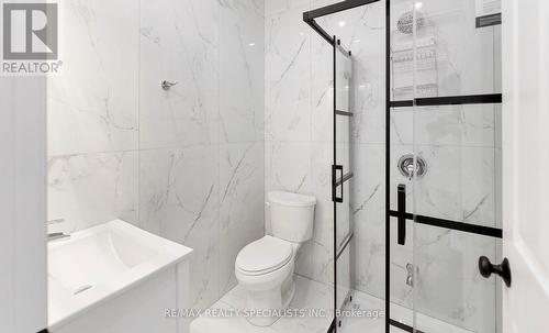 4 - 659 Roselaire Trail, Mississauga, ON - Indoor Photo Showing Bathroom