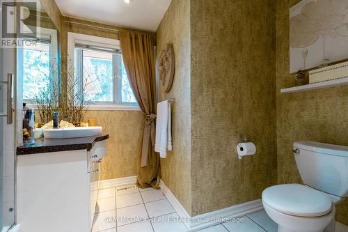 2196 Mississauga Road, Mississauga, ON - Indoor Photo Showing Bathroom