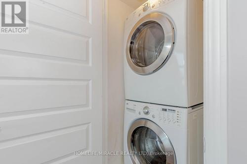 1710 - 215 Queen Street E, Brampton, ON - Indoor Photo Showing Laundry Room