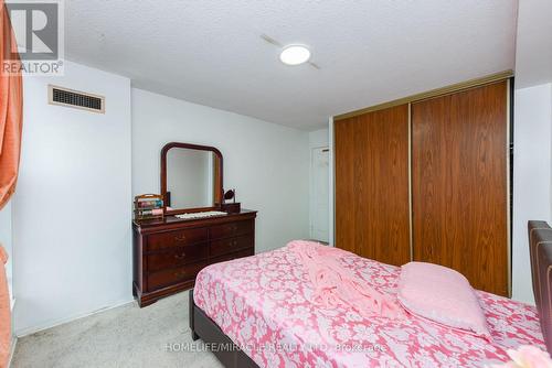 2005 - 18 Knightbridge Road, Brampton, ON - Indoor Photo Showing Bedroom