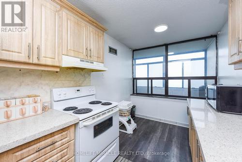 2005 - 18 Knightbridge Road, Brampton, ON - Indoor Photo Showing Kitchen