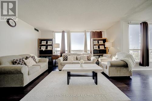 908 - 2901 Kipling Avenue, Toronto, ON - Indoor Photo Showing Living Room