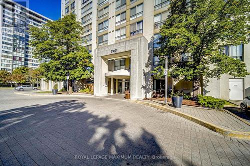 908 - 2901 Kipling Avenue, Toronto, ON - Outdoor With Facade