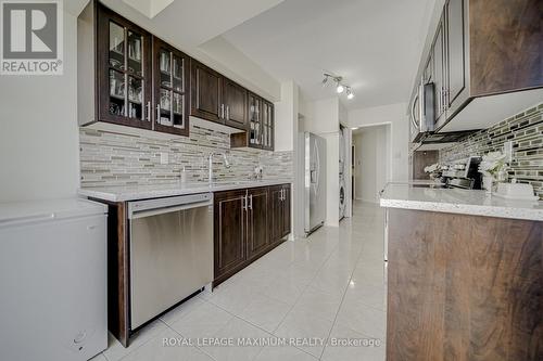 908 - 2901 Kipling Avenue, Toronto, ON - Indoor Photo Showing Kitchen