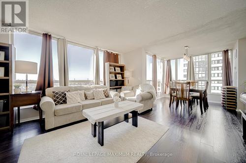 908 - 2901 Kipling Avenue, Toronto, ON - Indoor Photo Showing Living Room