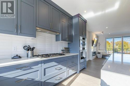 201 Wylie Street Unit# 104, Penticton, BC - Indoor Photo Showing Kitchen With Upgraded Kitchen