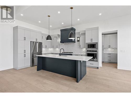 987 Loseth Drive Lot# 3, Kelowna, BC - Indoor Photo Showing Kitchen With Upgraded Kitchen