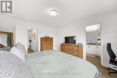 10 - 350 River Road, Cambridge, ON - Indoor Photo Showing Bedroom