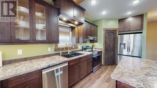 12508 260 Road, Fort St. John, BC - Indoor Photo Showing Kitchen With Double Sink With Upgraded Kitchen