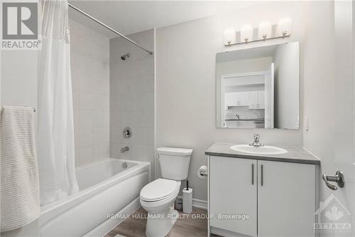 606 - 397 Codd'S Road, Ottawa, ON - Indoor Photo Showing Bathroom