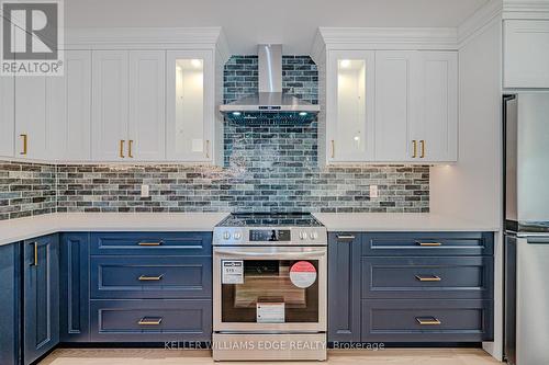 4379 Longmoor Drive, Burlington, ON - Indoor Photo Showing Kitchen With Upgraded Kitchen