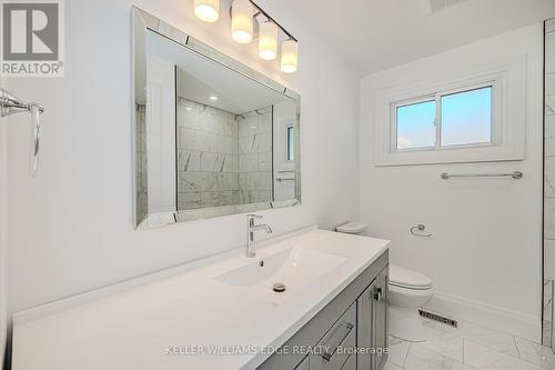 4379 Longmoor Drive, Burlington, ON - Indoor Photo Showing Bathroom