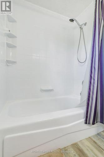 1 - 413 Bairstow Crescent, Waterloo, ON - Indoor Photo Showing Bathroom