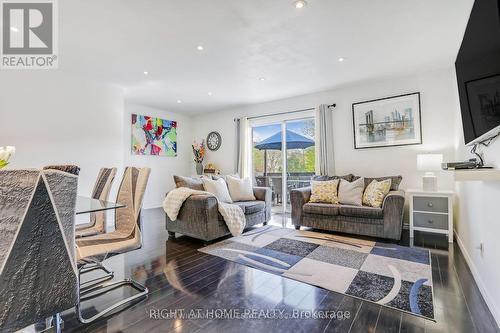 1 - 413 Bairstow Crescent, Waterloo, ON - Indoor Photo Showing Living Room