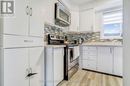 1 - 413 Bairstow Crescent, Waterloo, ON - Indoor Photo Showing Kitchen