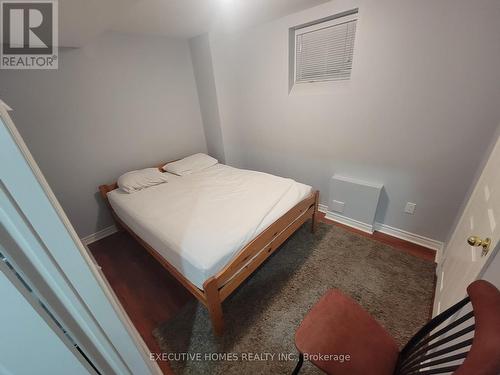 78 Assisi Street, Hamilton, ON - Indoor Photo Showing Bedroom