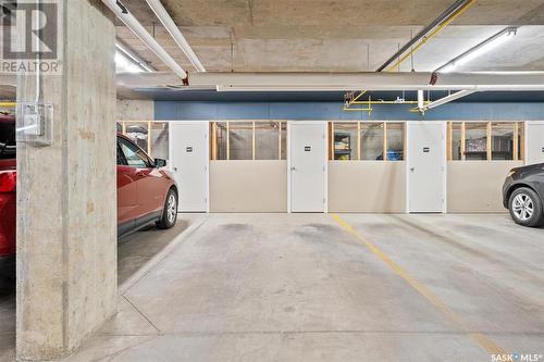 111 1015 Moss Avenue, Saskatoon, SK - Indoor Photo Showing Garage