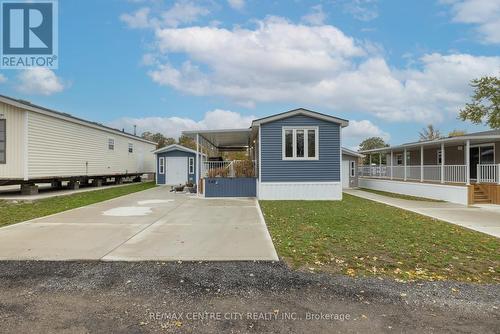 Covered deck - E40 - 4340 Cromarty Drive N, Thames Centre (Mossley), ON - Outdoor With Deck Patio Veranda