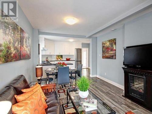 Main - 21 Maple Street, Oshawa, ON - Indoor Photo Showing Living Room