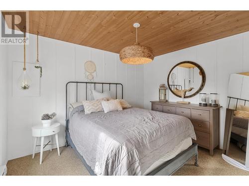 5033 Lauder Road, Merritt, BC - Indoor Photo Showing Bedroom