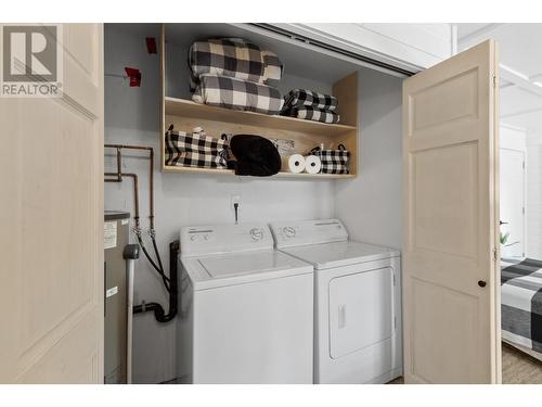 5033 Lauder Road, Merritt, BC - Indoor Photo Showing Laundry Room