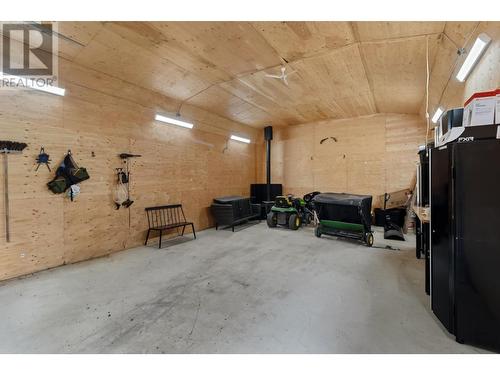 5033 Lauder Road, Merritt, BC - Indoor Photo Showing Garage