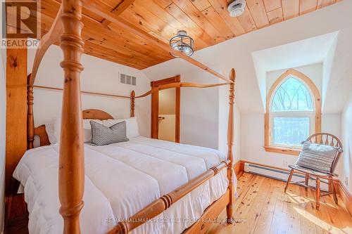 8464 6Th Line, Essa, ON - Indoor Photo Showing Bedroom