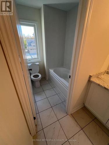 128 Hawkins Street, Georgina, ON - Indoor Photo Showing Bathroom