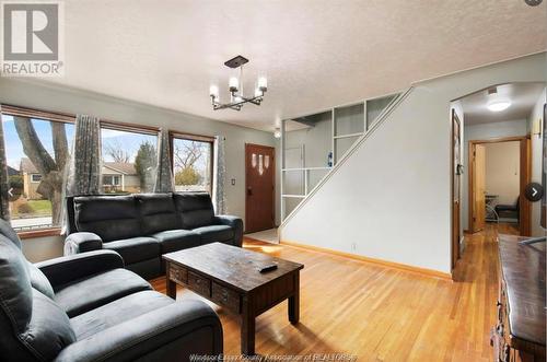 3620 Dandurand, Windsor, ON - Indoor Photo Showing Living Room