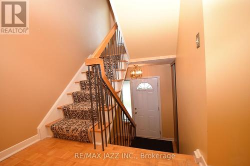 39 Kidron Valley Drive, Toronto (Mount Olive-Silverstone-Jamestown), ON - Indoor Photo Showing Other Room