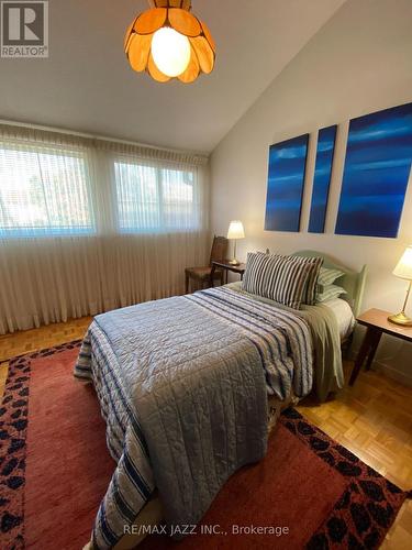 39 Kidron Valley Drive, Toronto (Mount Olive-Silverstone-Jamestown), ON - Indoor Photo Showing Bedroom