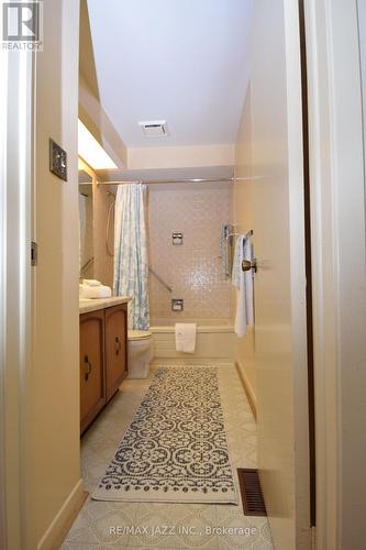 39 Kidron Valley Drive, Toronto (Mount Olive-Silverstone-Jamestown), ON - Indoor Photo Showing Bathroom