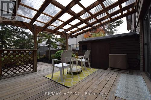 39 Kidron Valley Drive, Toronto (Mount Olive-Silverstone-Jamestown), ON - Outdoor With Deck Patio Veranda With Exterior