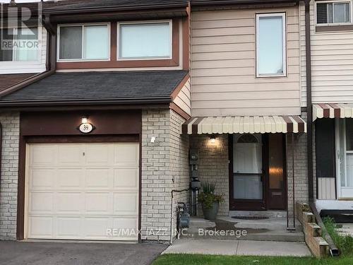 39 Kidron Valley Drive, Toronto (Mount Olive-Silverstone-Jamestown), ON - Outdoor