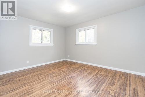 2900 Lakeshore Road E, Oro-Medonte, ON - Indoor Photo Showing Other Room