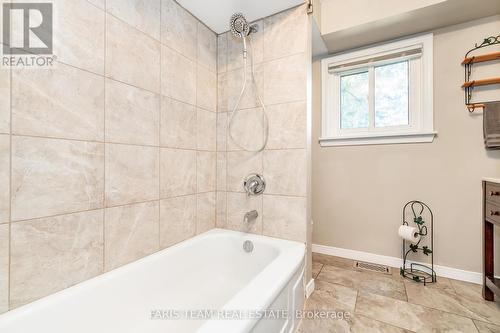 2900 Lakeshore Road E, Oro-Medonte, ON - Indoor Photo Showing Bathroom