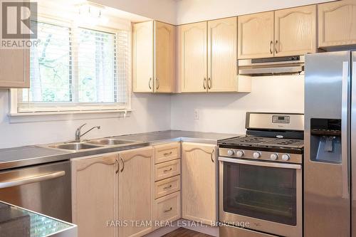 2900 Lakeshore Road E, Oro-Medonte, ON - Indoor Photo Showing Kitchen With Double Sink