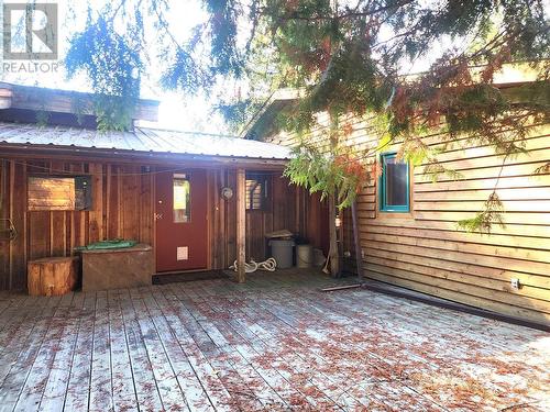 1505 Inonoaklin Valley Road, Edgewood, BC - Outdoor