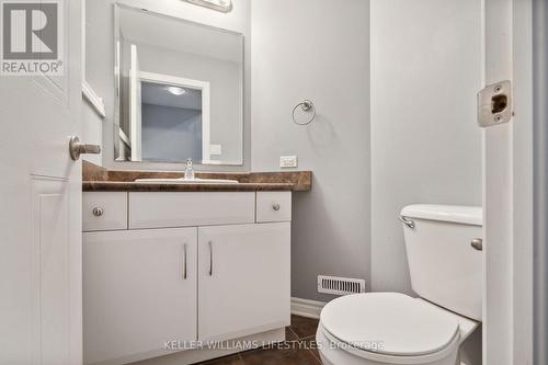 832 Oakcrossing Road, London, ON - Indoor Photo Showing Bathroom