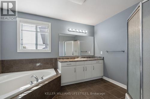 832 Oakcrossing Road, London, ON - Indoor Photo Showing Bathroom