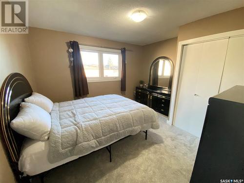 15 Redwood Drive, Yorkton, SK - Indoor Photo Showing Bedroom