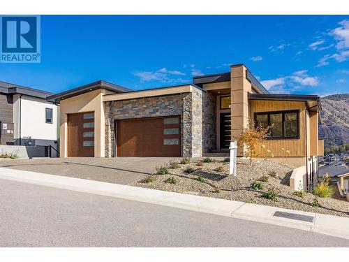 989 Loseth Drive, Kelowna, BC - Outdoor With Facade