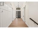 Grand foyer entrance - 989 Loseth Drive, Kelowna, BC  - Indoor Photo Showing Other Room 